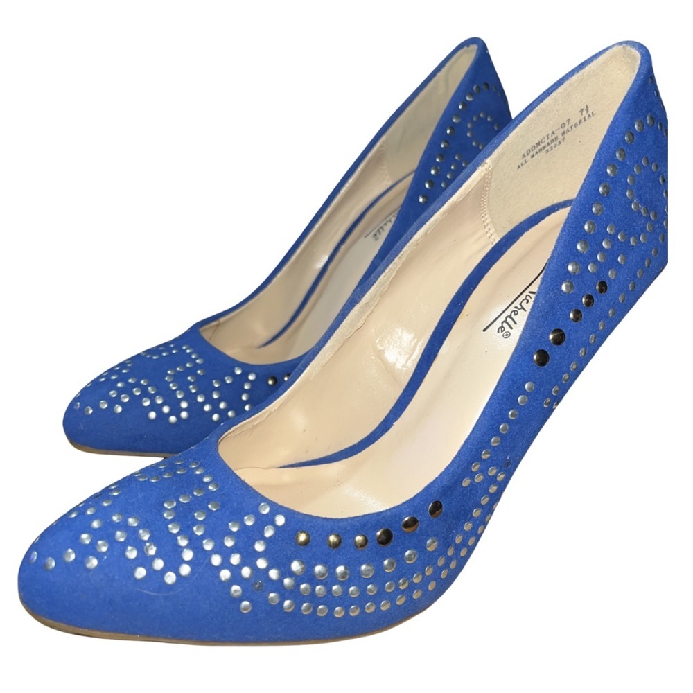 NWOT Anne Michelle Royal
Blue Studded Pointed Toe
Pumps - Size 7.5 - Picture 5 of 9